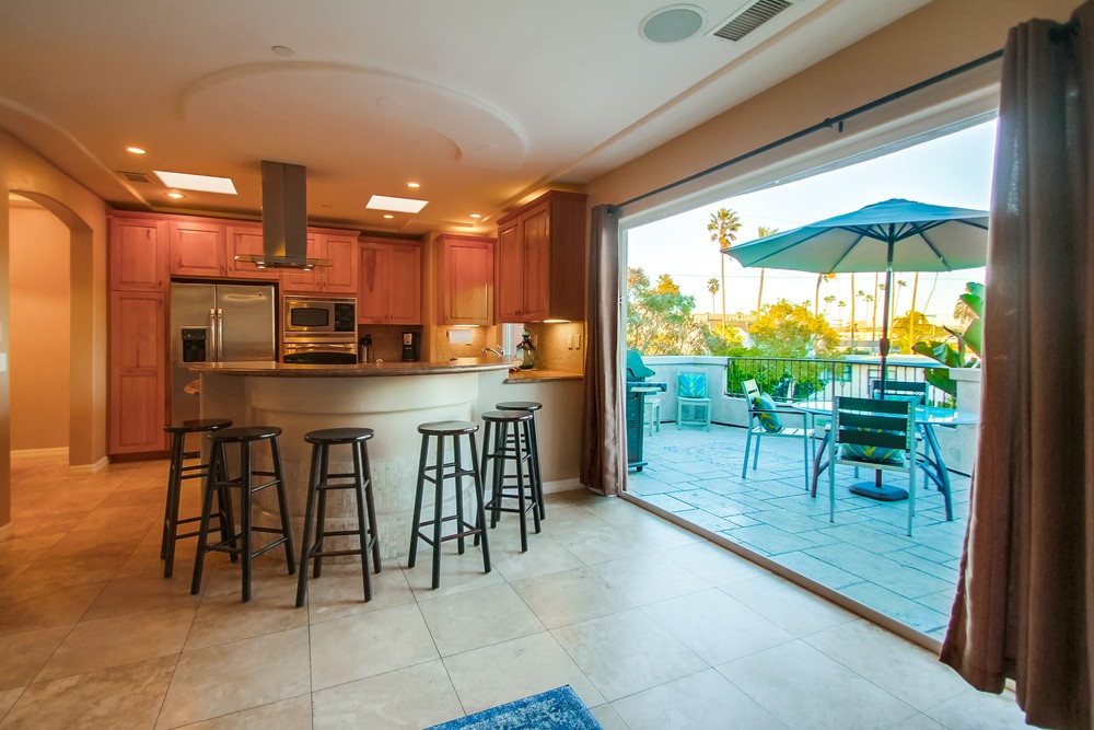 Virtual tour photo 17 of 64 for 2924 Mission Blvd