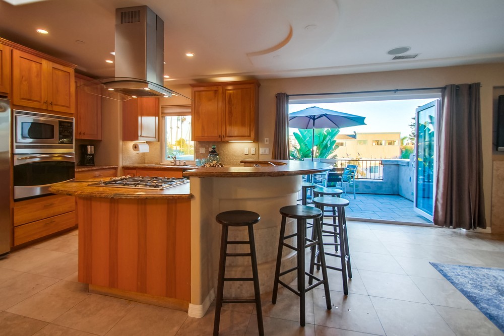 Virtual tour photo 19 of 64 for 2924 Mission Blvd