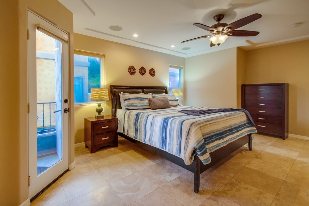 Virtual tour photo 37 of 64 for 2924 Mission Blvd
