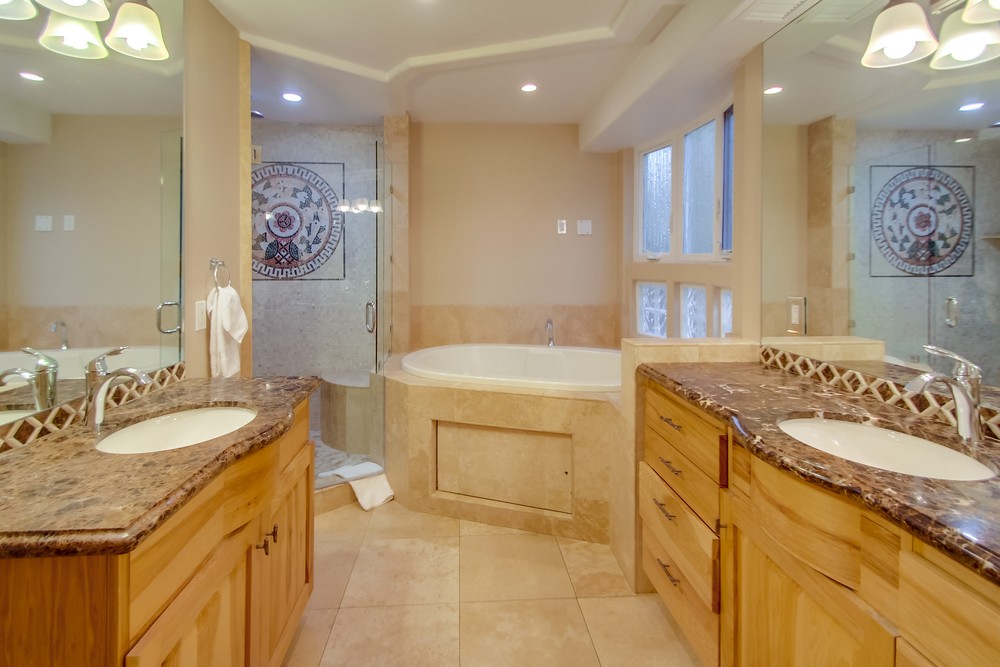 Virtual tour photo 39 of 64 for 2924 Mission Blvd