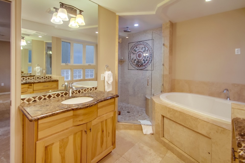 Virtual tour photo 40 of 64 for 2924 Mission Blvd