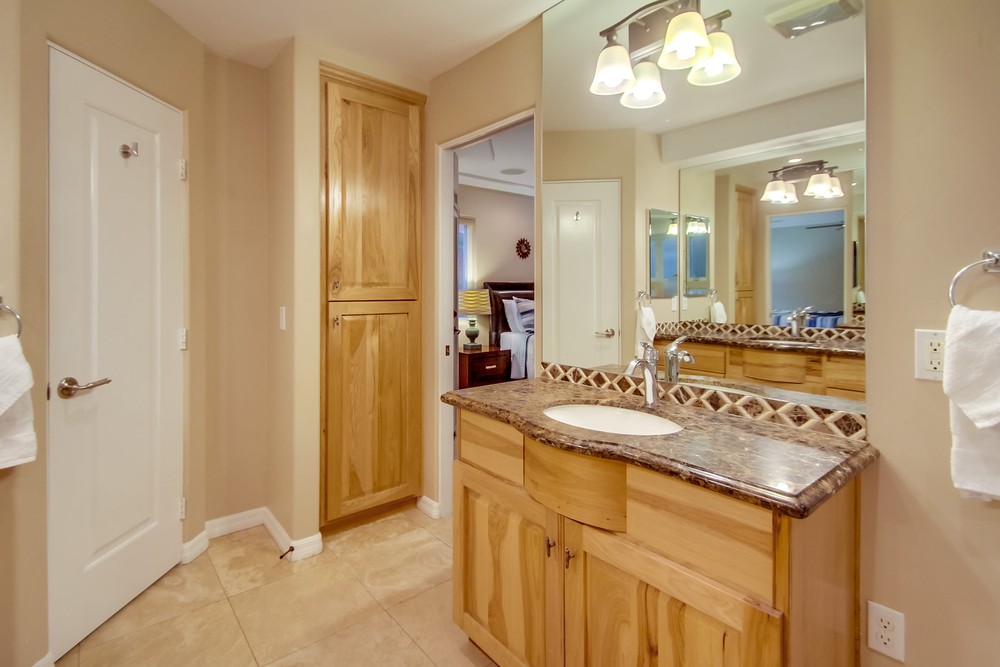 Virtual tour photo 42 of 64 for 2924 Mission Blvd