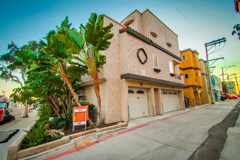 Virtual tour photo 60 of 64 for 2924 Mission Blvd
