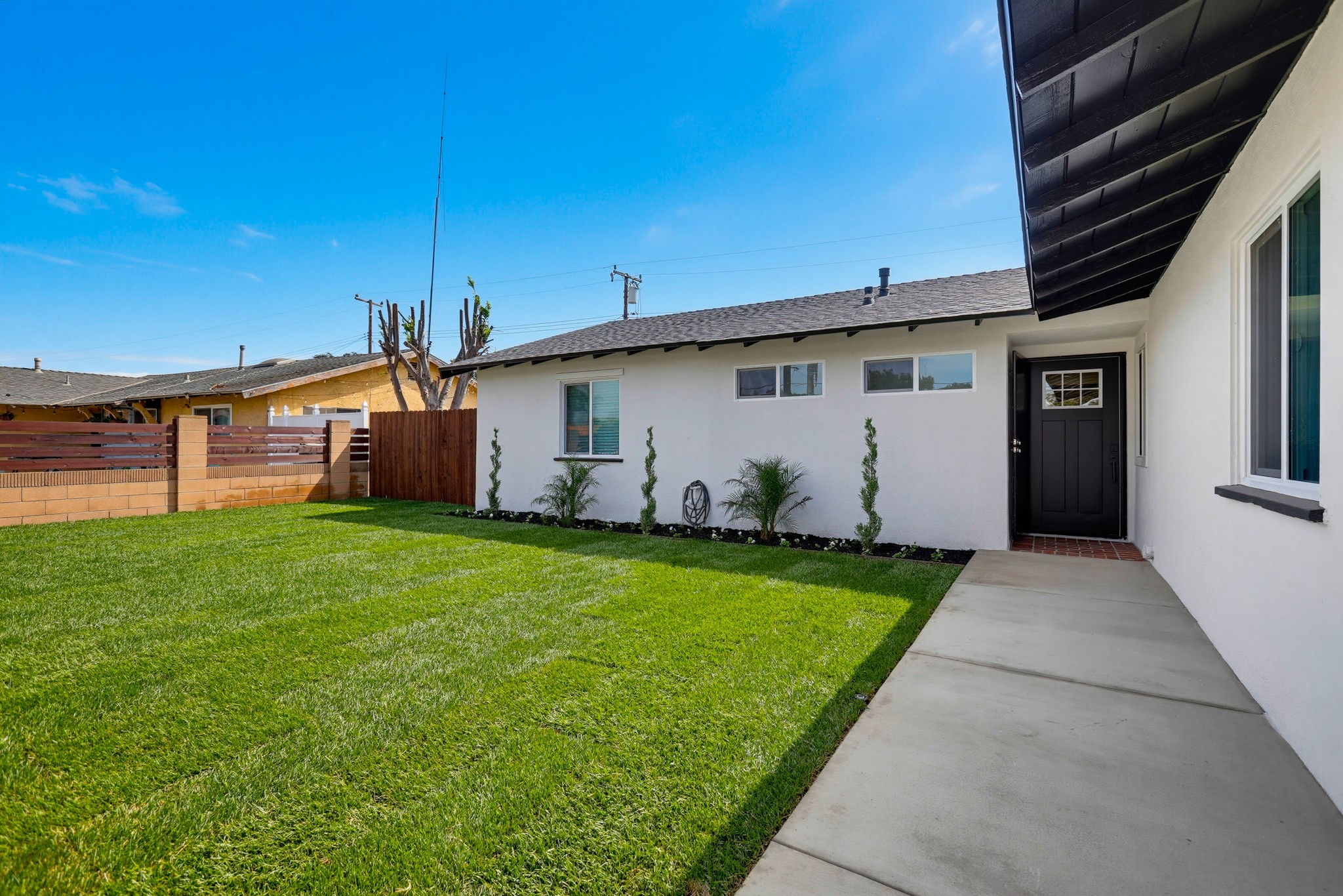 Virtual tour photo 7 of 65 for 2924 W McFadden Ave