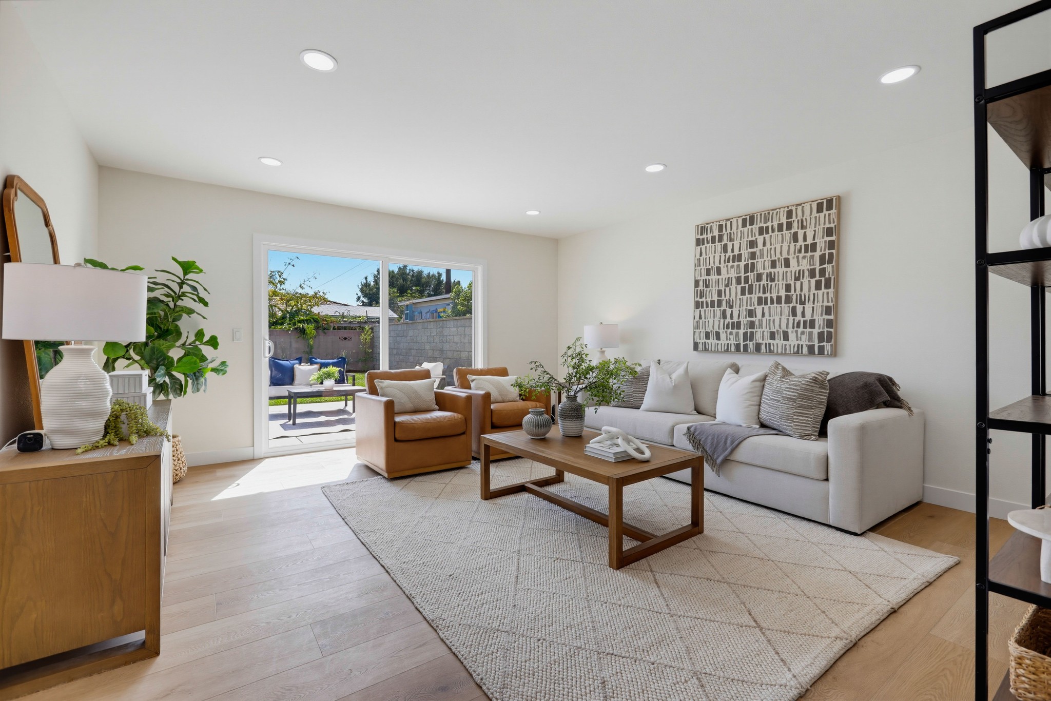 Virtual tour photo 12 of 65 for 2924 W McFadden Ave