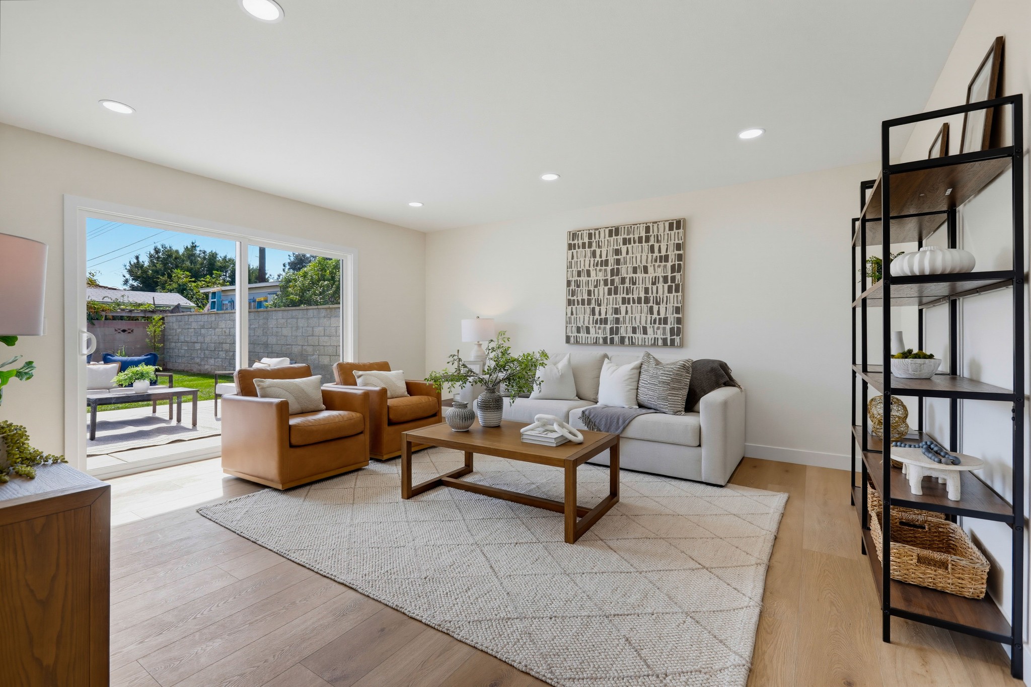 Virtual tour photo 13 of 65 for 2924 W McFadden Ave