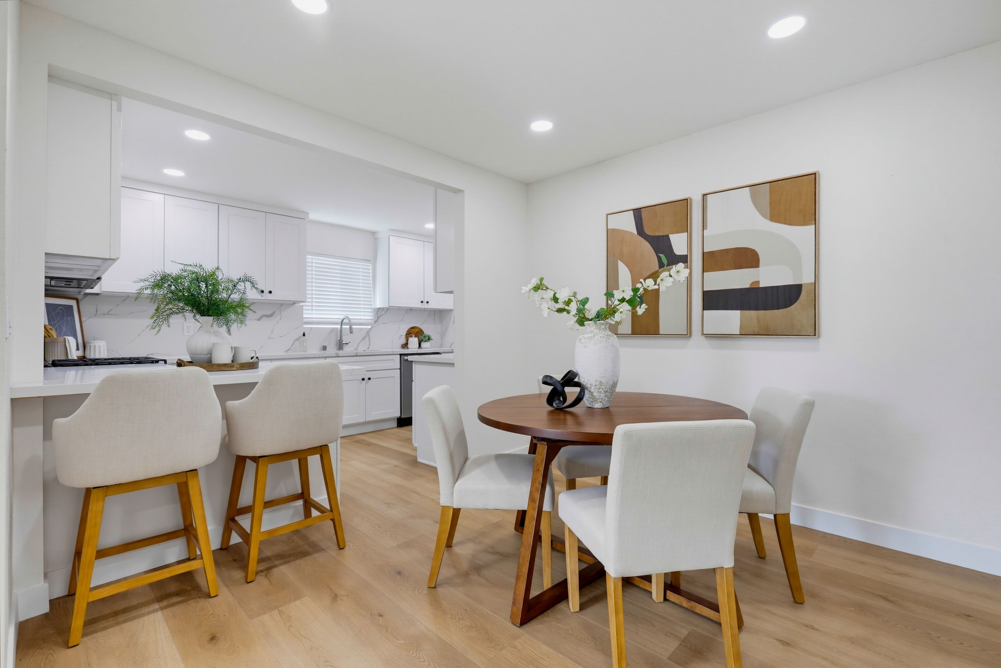 Virtual tour photo 21 of 65 for 2924 W McFadden Ave