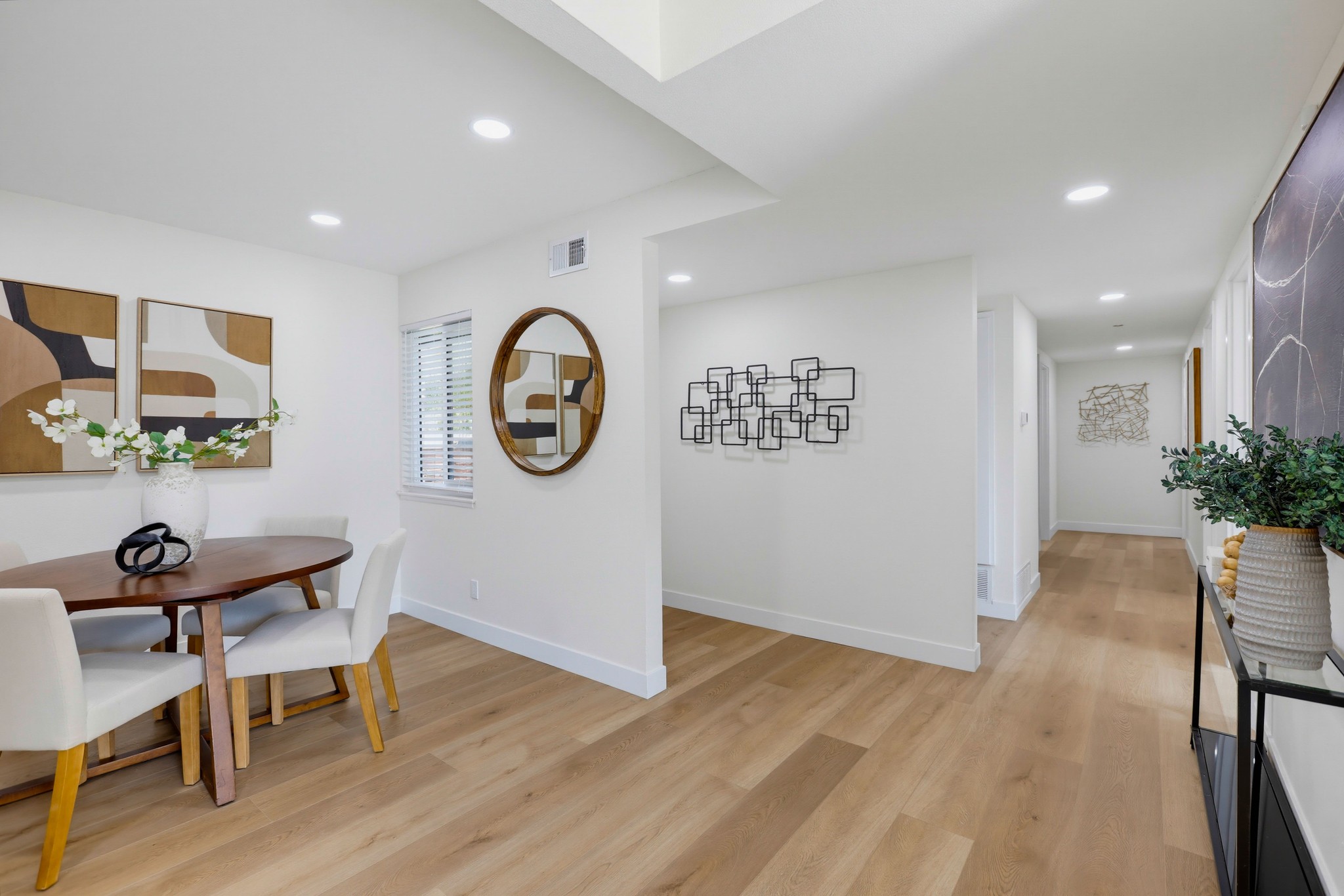 Virtual tour photo 22 of 65 for 2924 W McFadden Ave