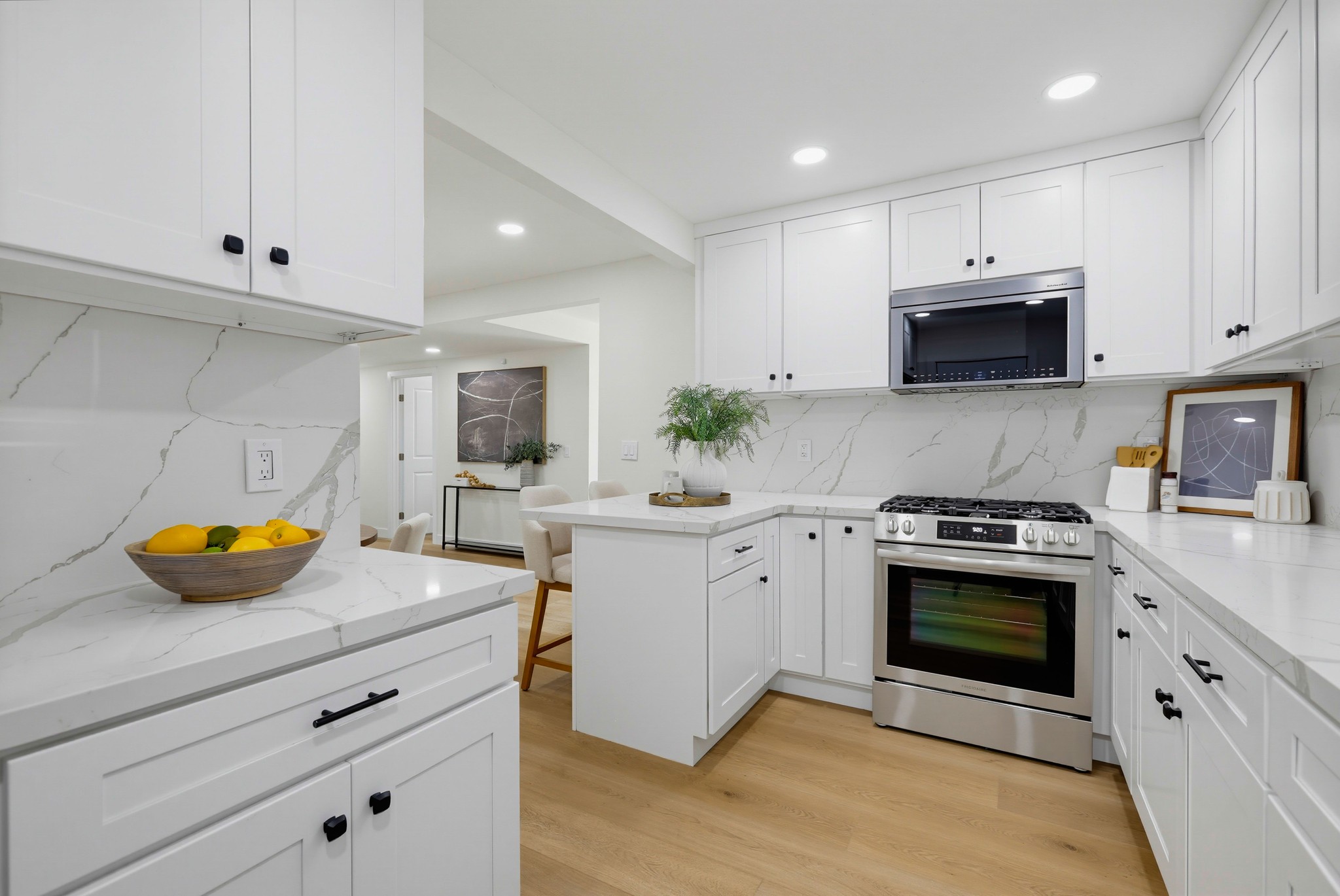 Virtual tour photo 31 of 65 for 2924 W McFadden Ave