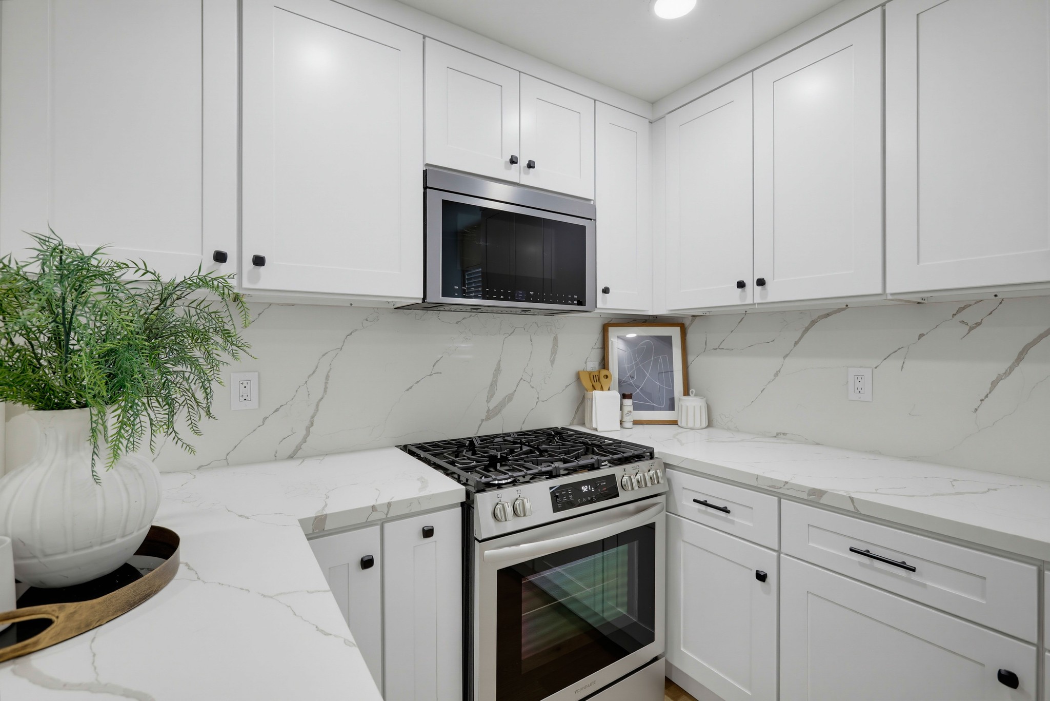 Virtual tour photo 32 of 65 for 2924 W McFadden Ave