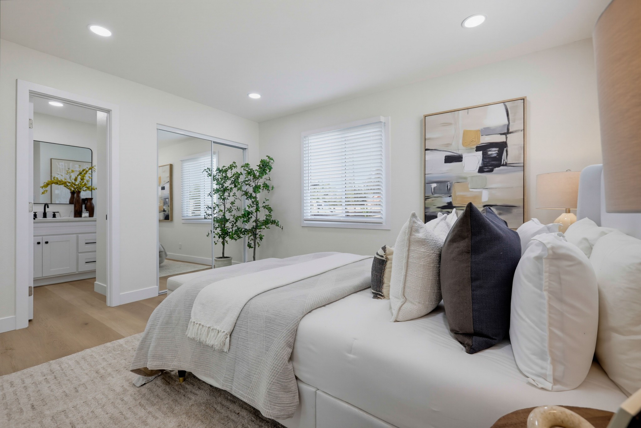 Virtual tour photo 37 of 65 for 2924 W McFadden Ave