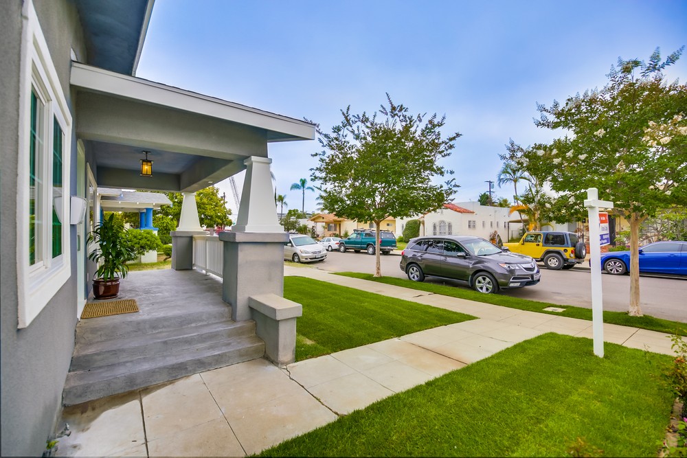 Virtual tour photo 5 of 56 for 2927 Bancroft St