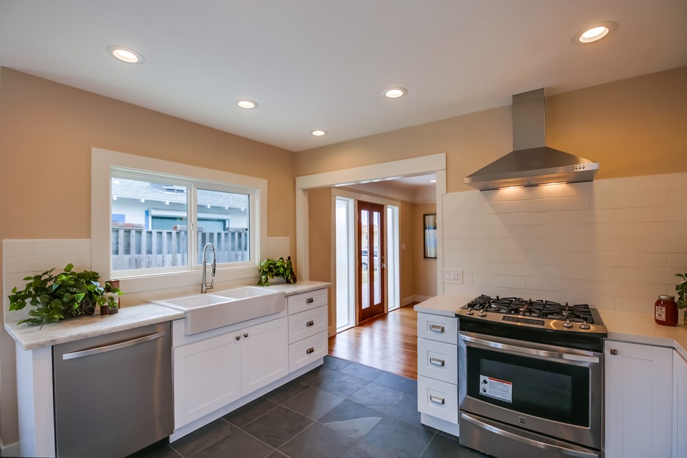 Virtual tour photo 18 of 56 for 2927 Bancroft St