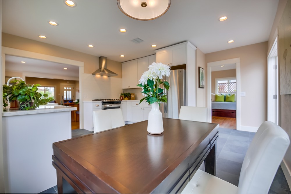 Virtual tour photo 23 of 56 for 2927 Bancroft St