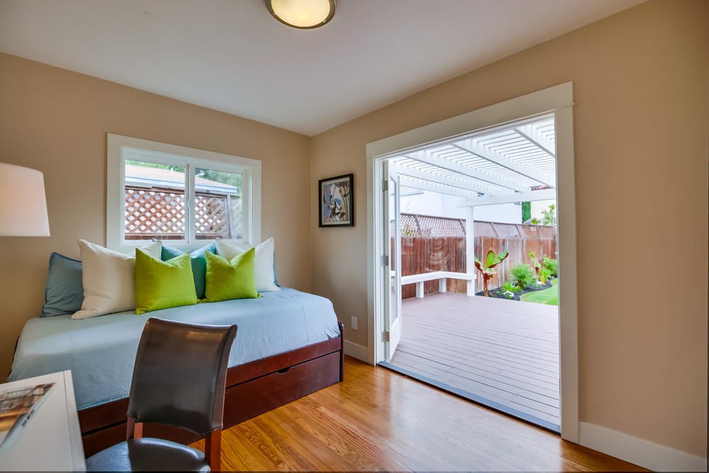 Virtual tour photo 26 of 56 for 2927 Bancroft St