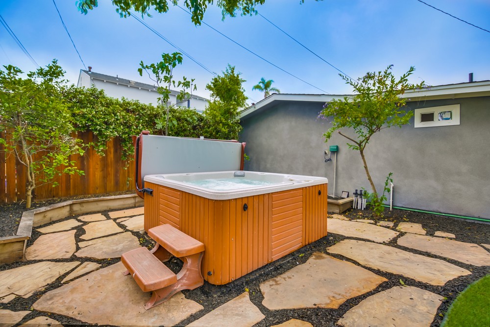 Virtual tour photo 48 of 56 for 2927 Bancroft St