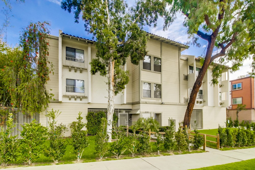 Virtual tour photo 4 of 21 for 2930 Broadway #45