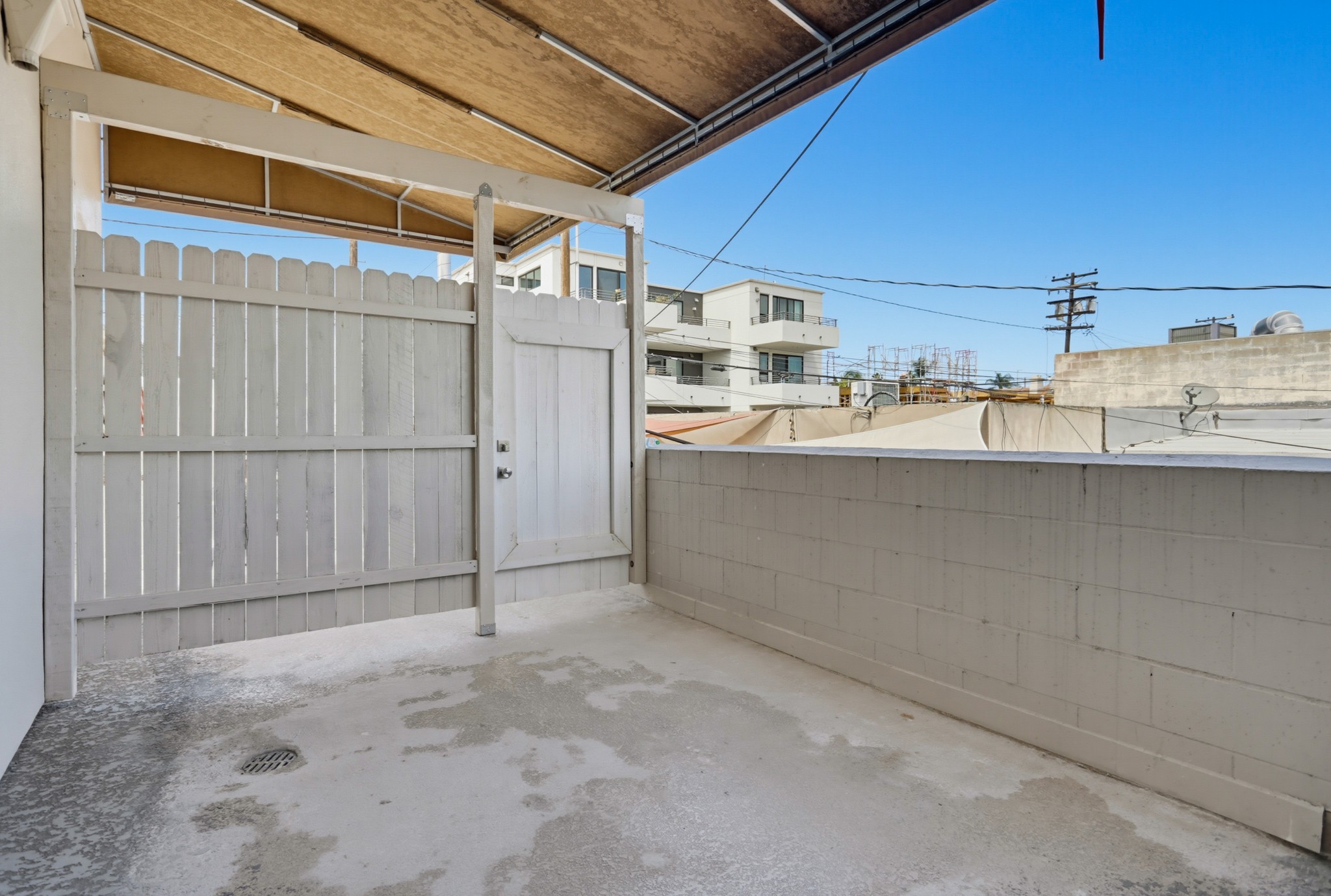 Virtual tour photo 6 of 41 for 2930 Lincoln Ave