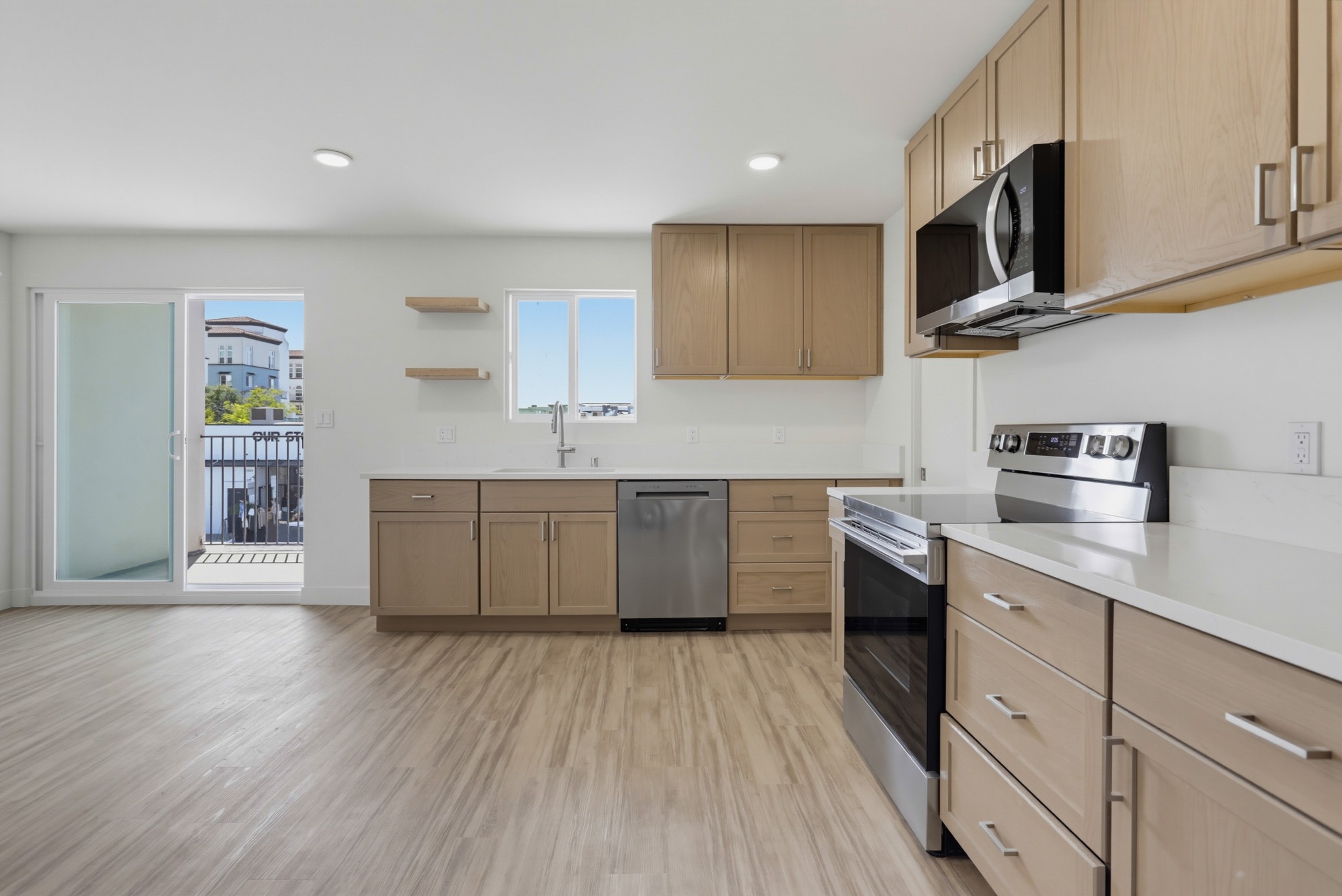 Virtual tour photo 11 of 41 for 2930 Lincoln Ave
