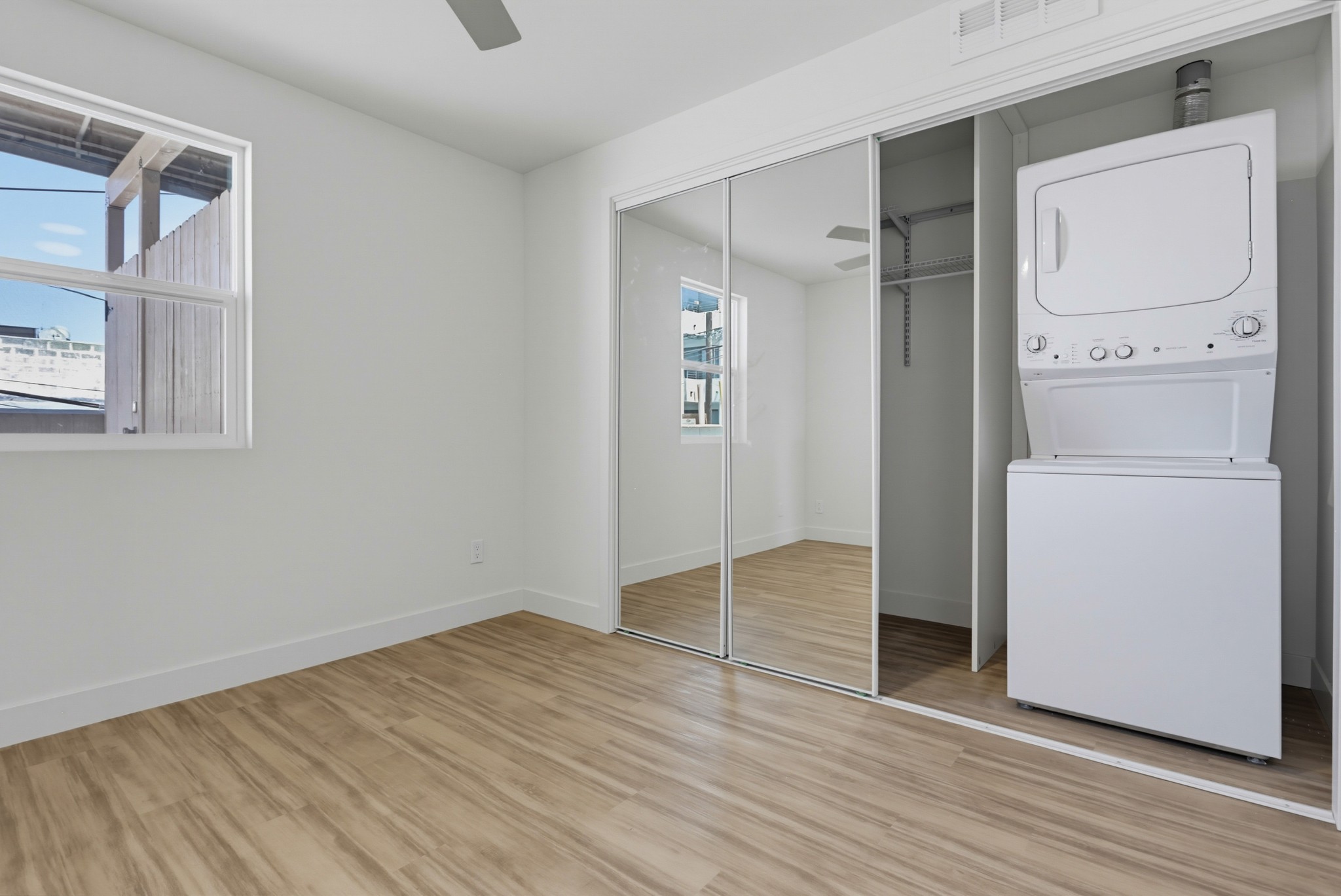 Virtual tour photo 16 of 41 for 2930 Lincoln Ave