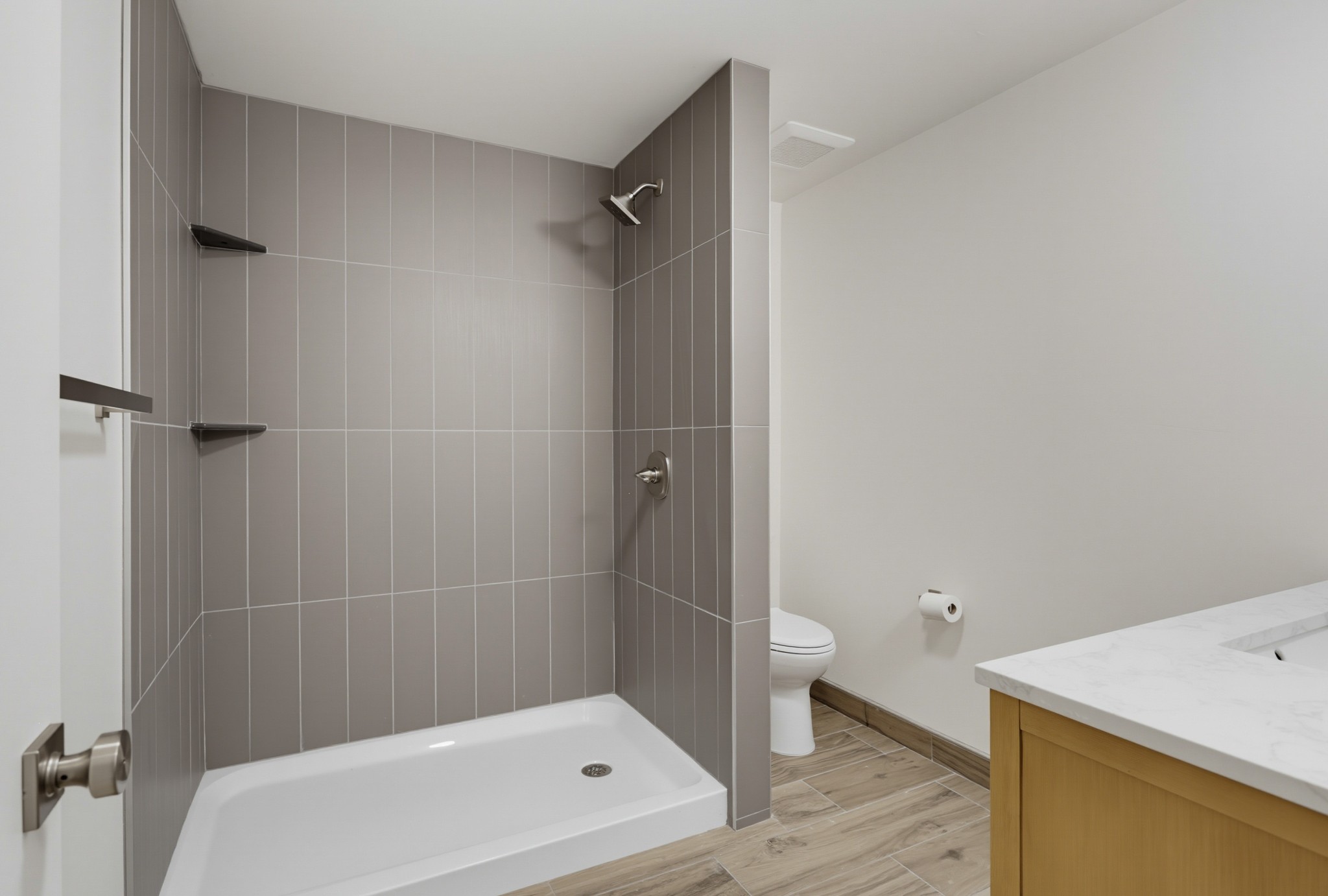 Virtual tour photo 18 of 41 for 2930 Lincoln Ave