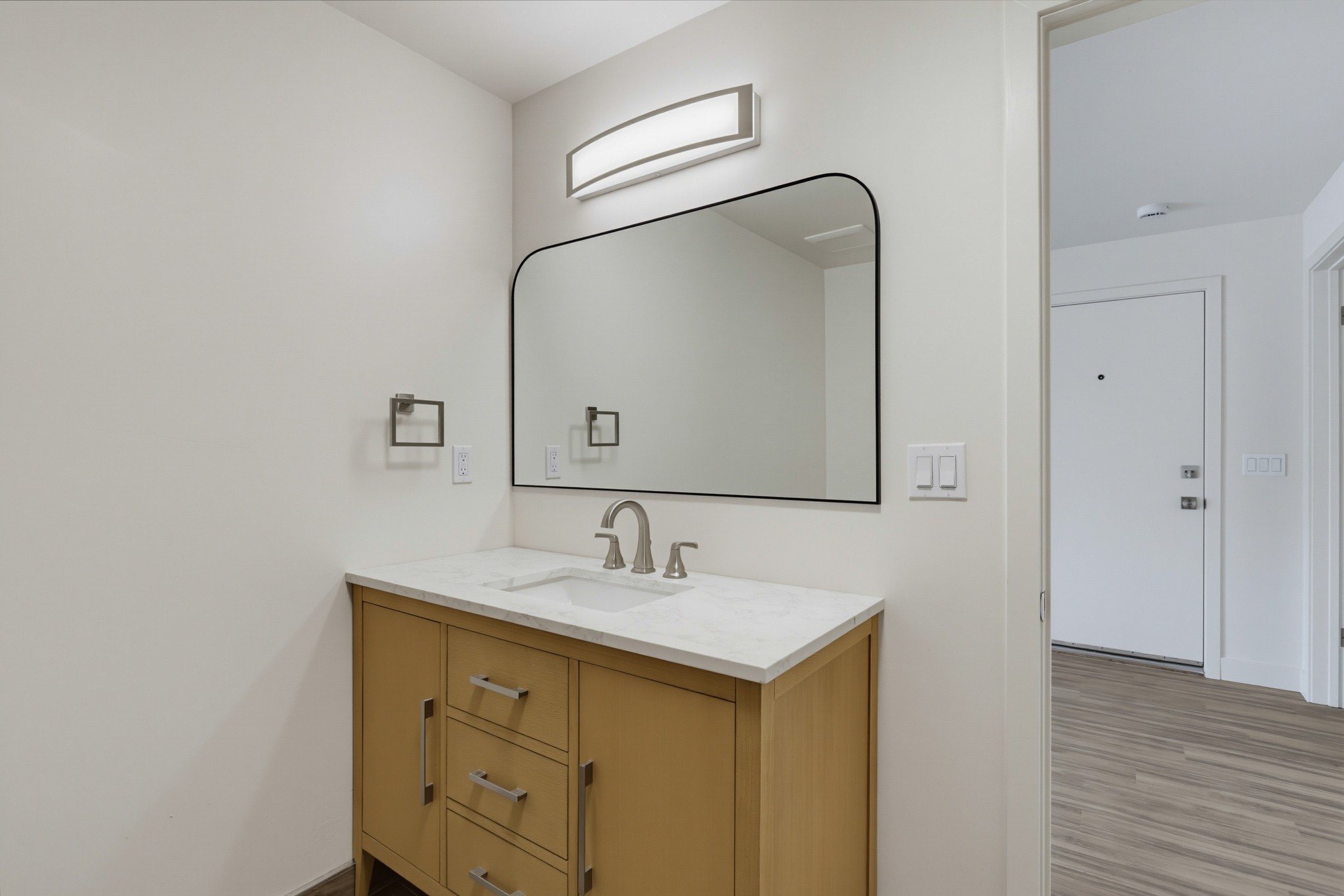 Virtual tour photo 19 of 41 for 2930 Lincoln Ave