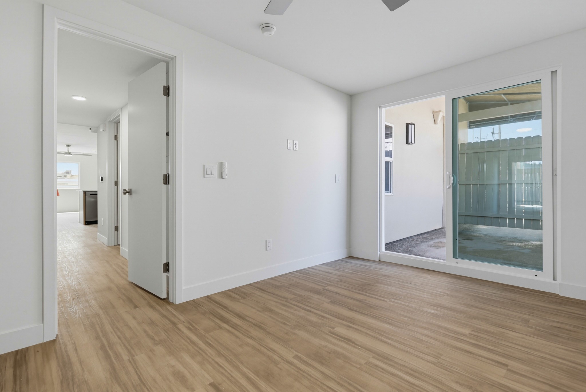 Virtual tour photo 35 of 41 for 2930 Lincoln Ave