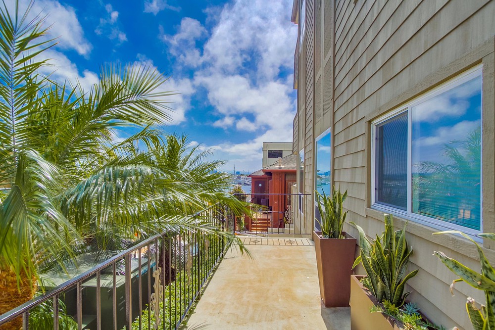Virtual tour photo 5 of 43 for 2931 McCall St UNIT B