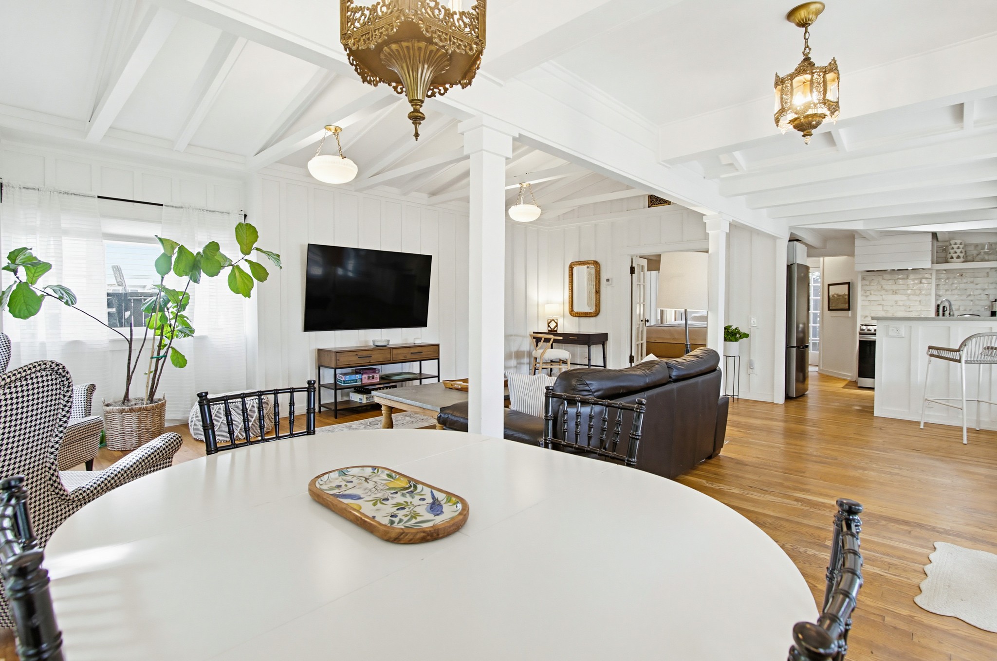 Virtual tour photo 23 of 102 for 2931 Thorn St