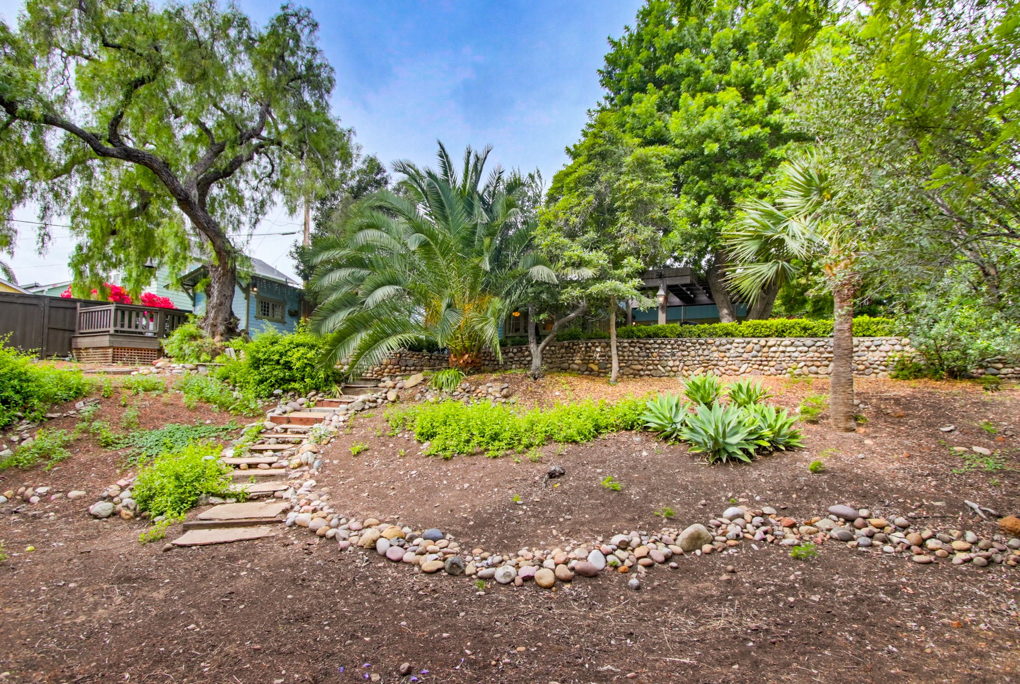 Virtual tour photo 71 of 102 for 2931 Thorn St