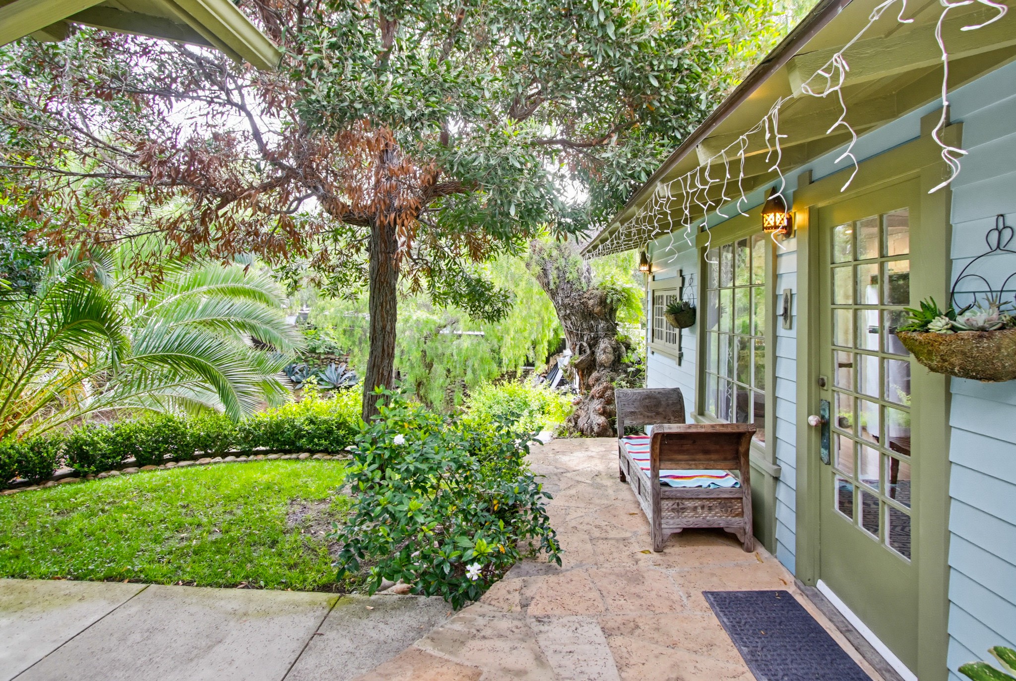 Virtual tour photo 78 of 102 for 2931 Thorn St