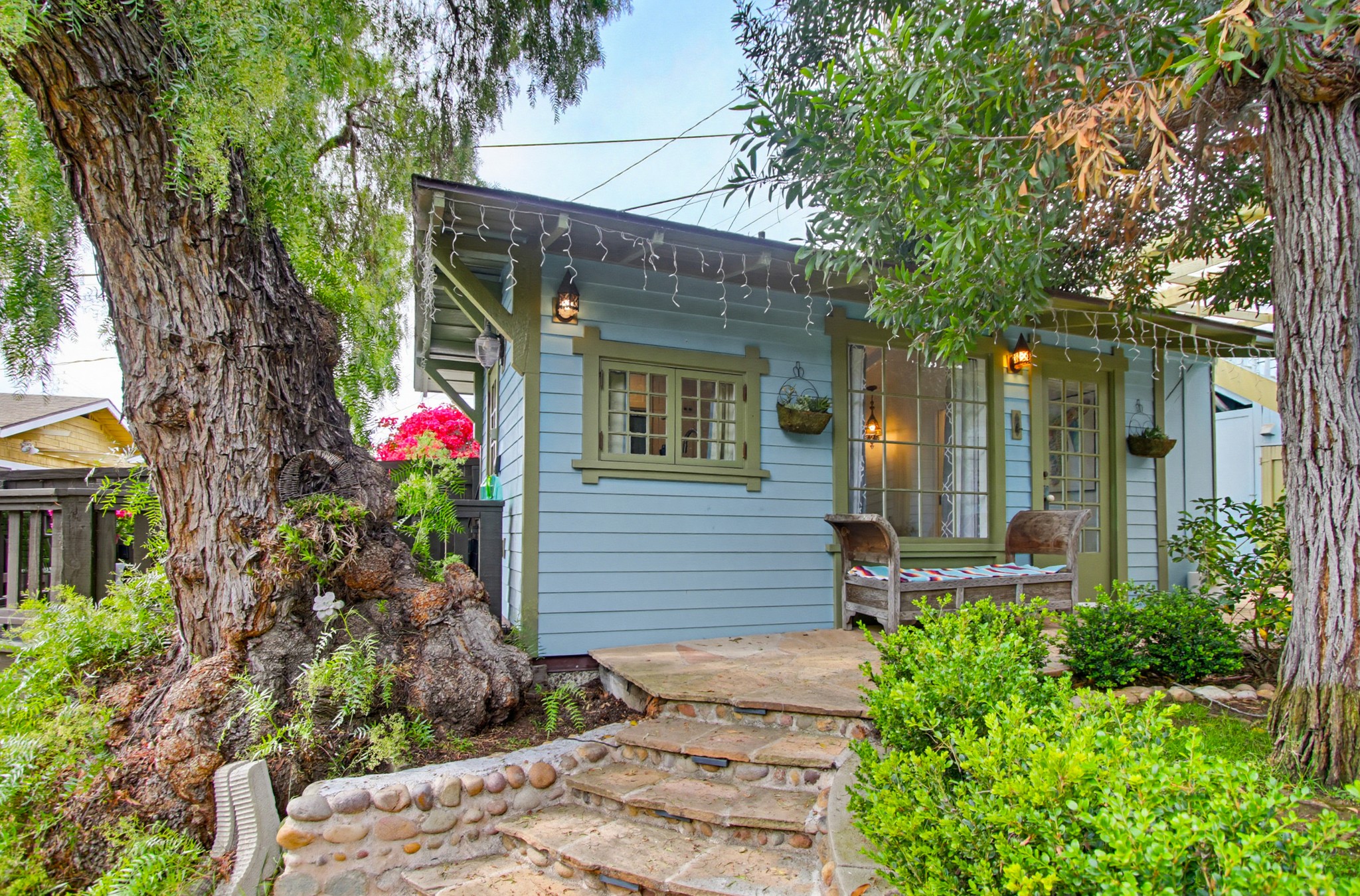 Virtual tour photo 79 of 102 for 2931 Thorn St