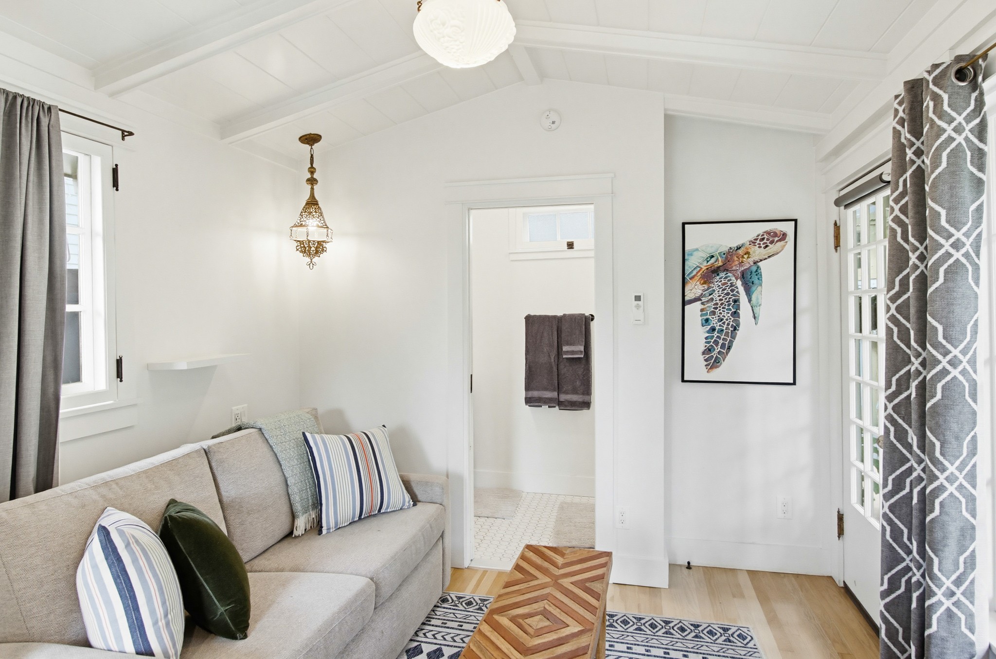 Virtual tour photo 85 of 102 for 2931 Thorn St