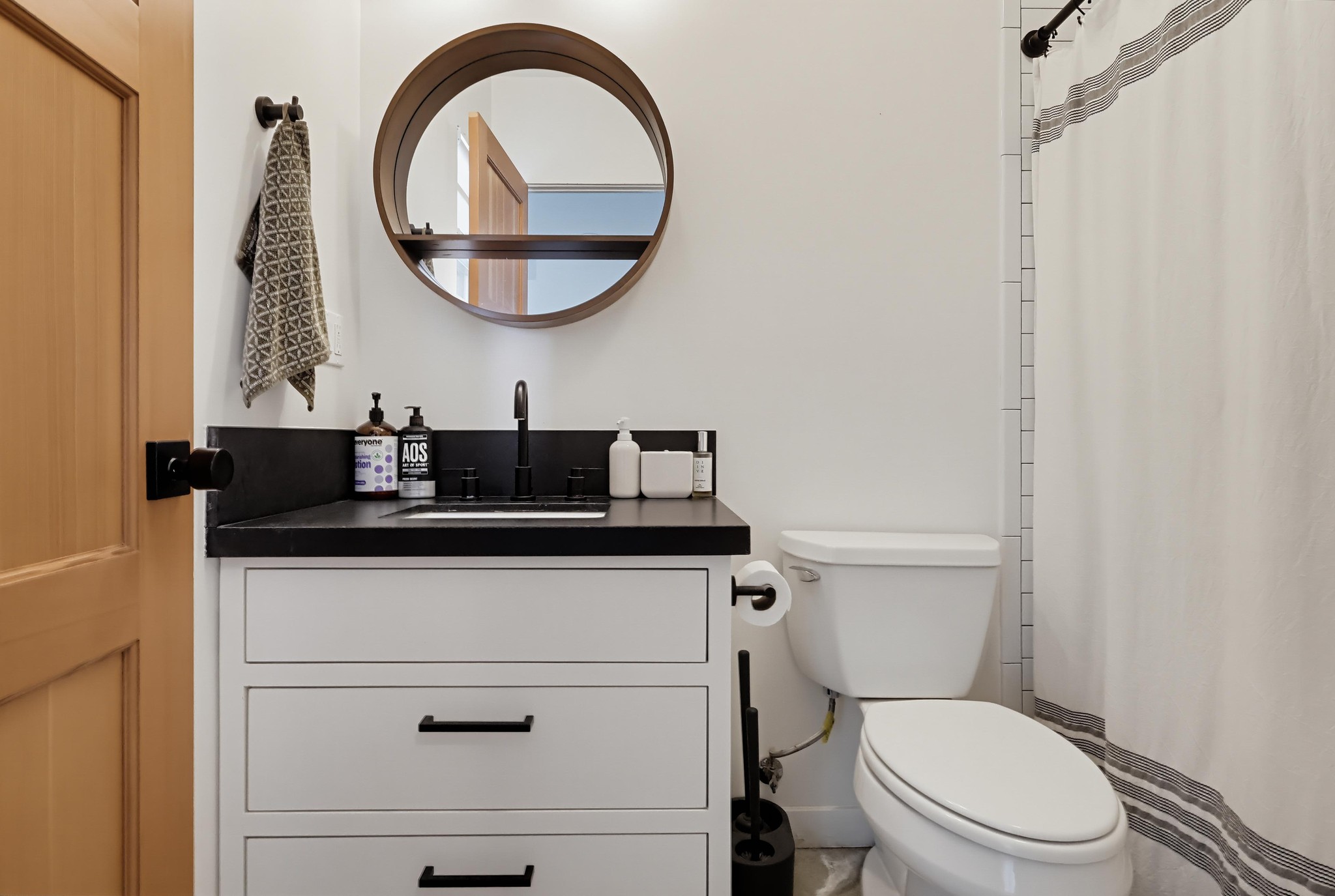 Virtual tour photo 59 of 98 for 2932 Edgehill Dr