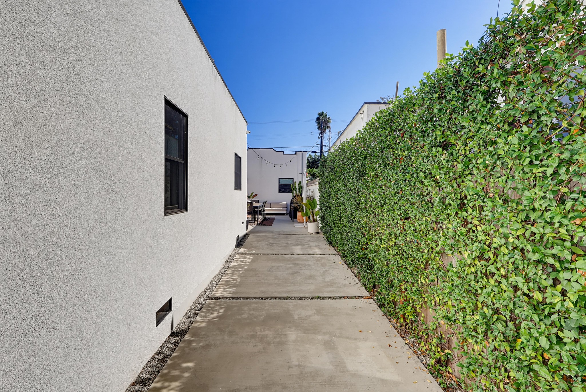 Virtual tour photo 90 of 98 for 2932 Edgehill Dr