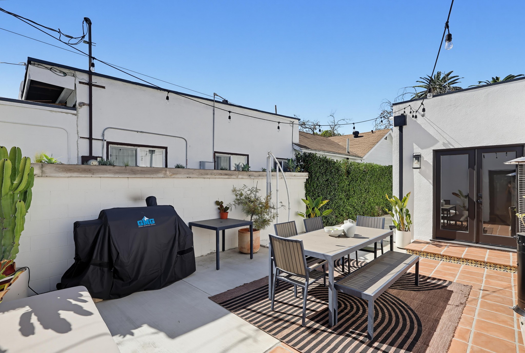 Virtual tour photo 94 of 98 for 2932 Edgehill Dr
