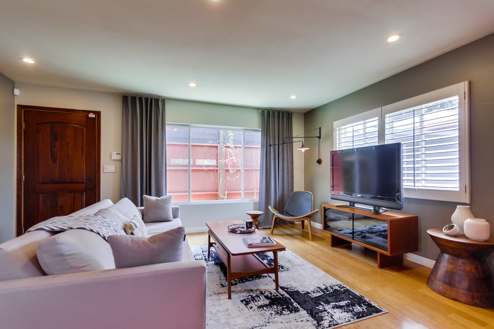 Virtual tour photo 12 of 52 for 2932 Vancouver Ave