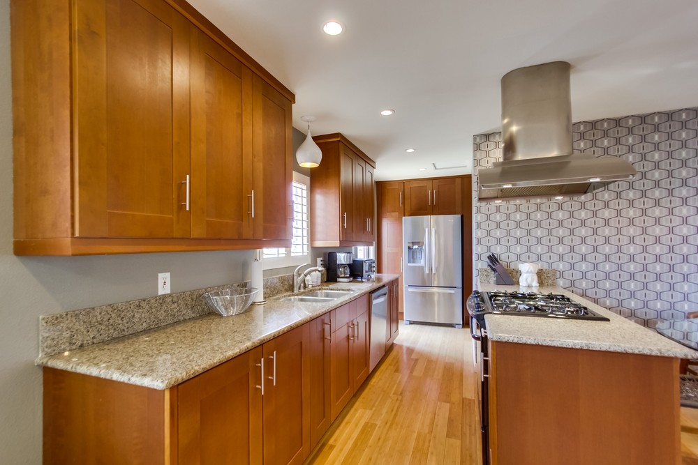 Virtual tour photo 18 of 52 for 2932 Vancouver Ave