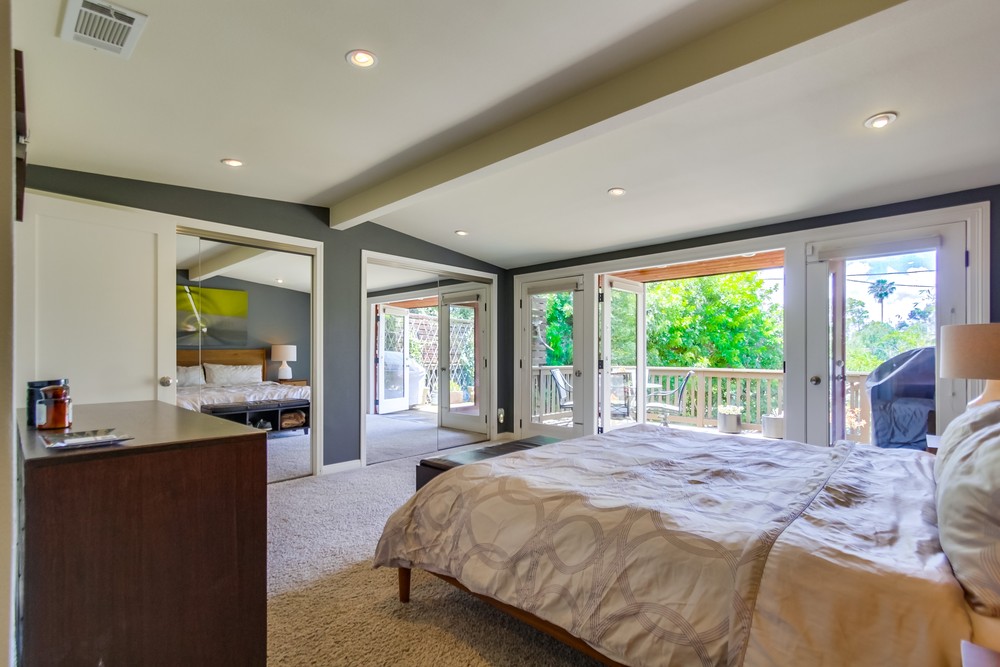 Virtual tour photo 22 of 52 for 2932 Vancouver Ave