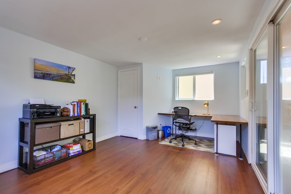 Virtual tour photo 33 of 52 for 2932 Vancouver Ave
