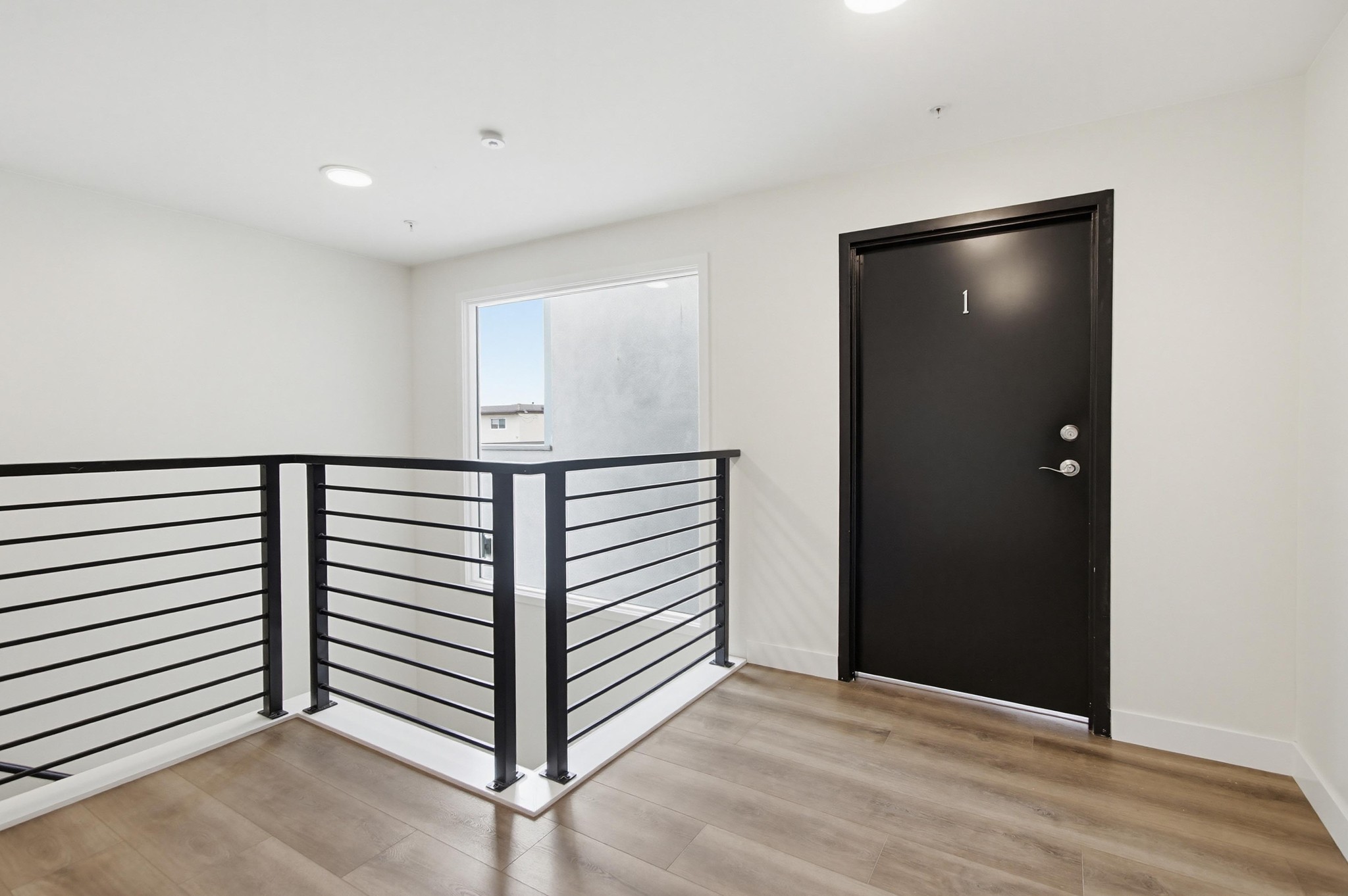 Virtual tour photo 6 of 49 for 2934 Ingelow St