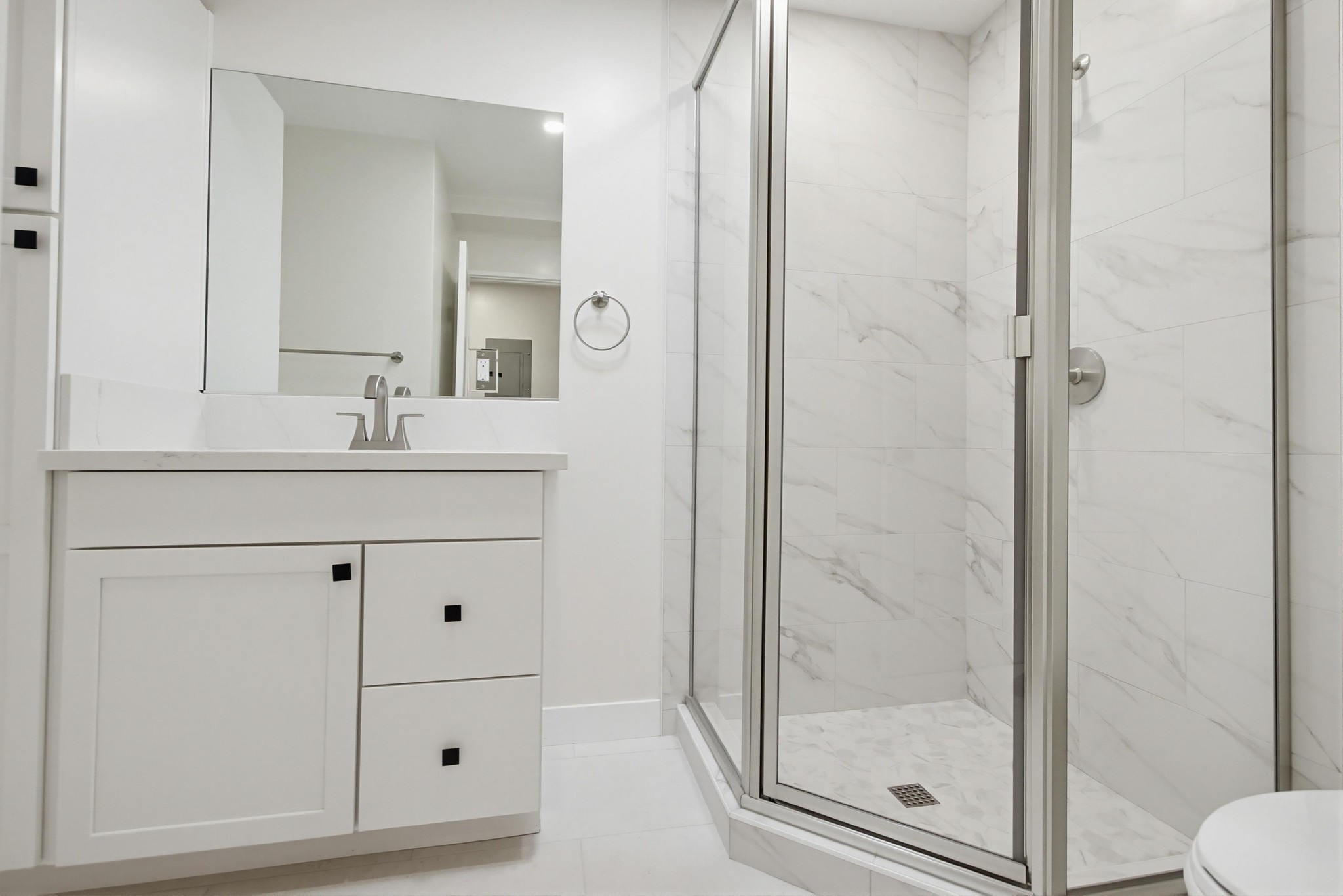 Virtual tour photo 15 of 49 for 2934 Ingelow St