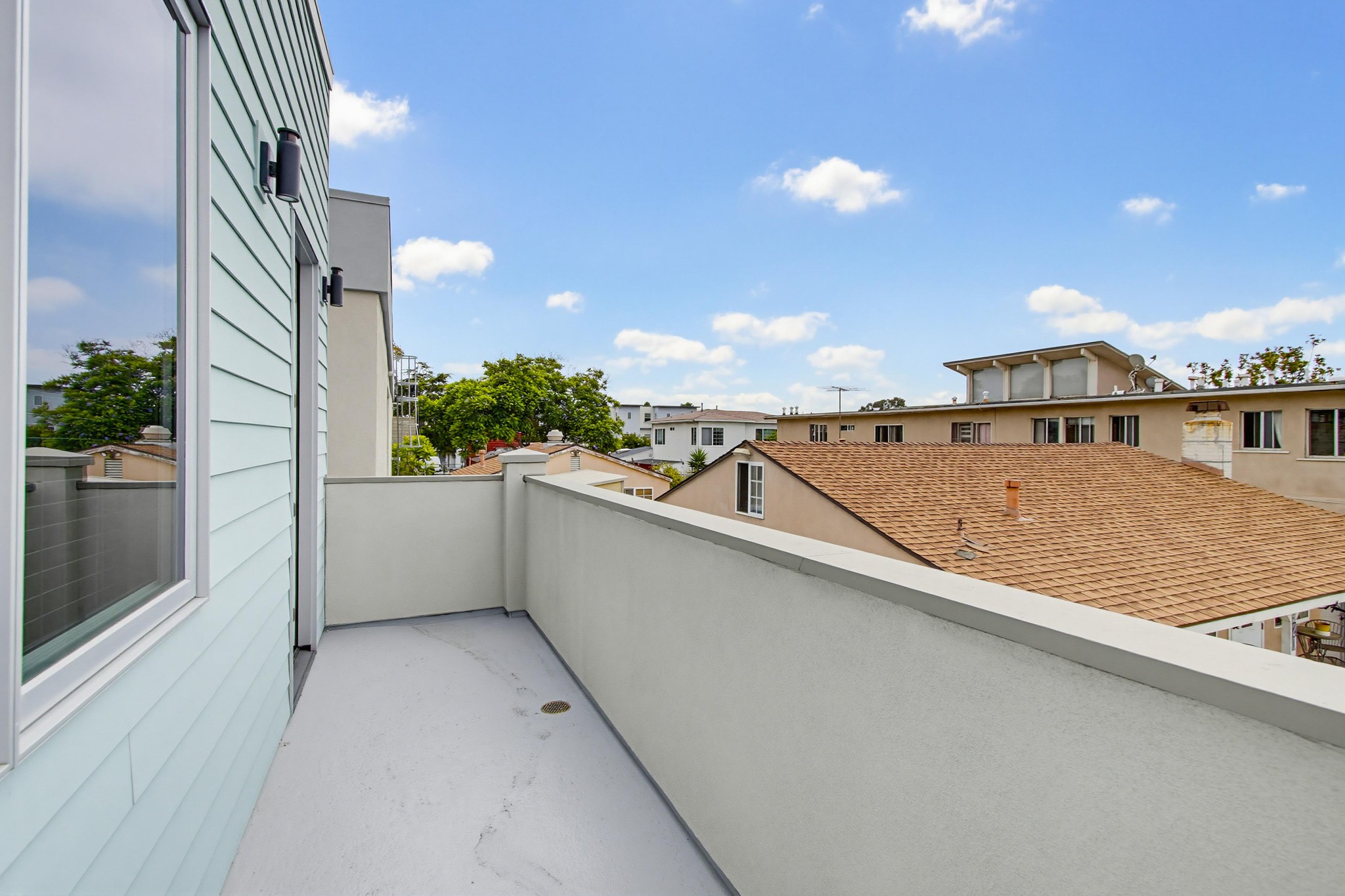 Virtual tour photo 28 of 49 for 2934 Ingelow St