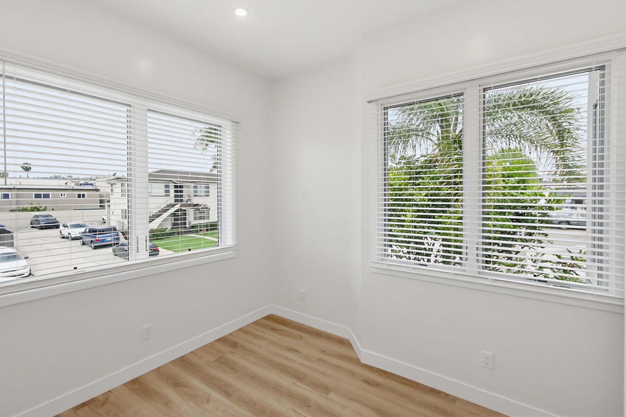 Virtual tour photo 42 of 49 for 2934 Ingelow St
