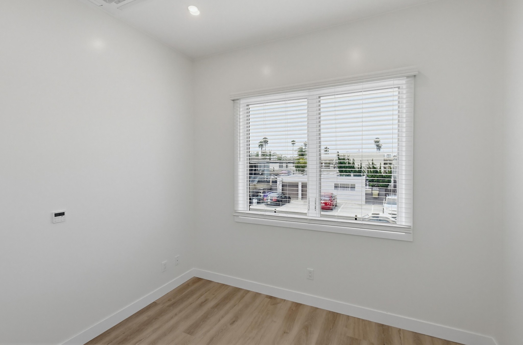 Virtual tour photo 45 of 49 for 2934 Ingelow St