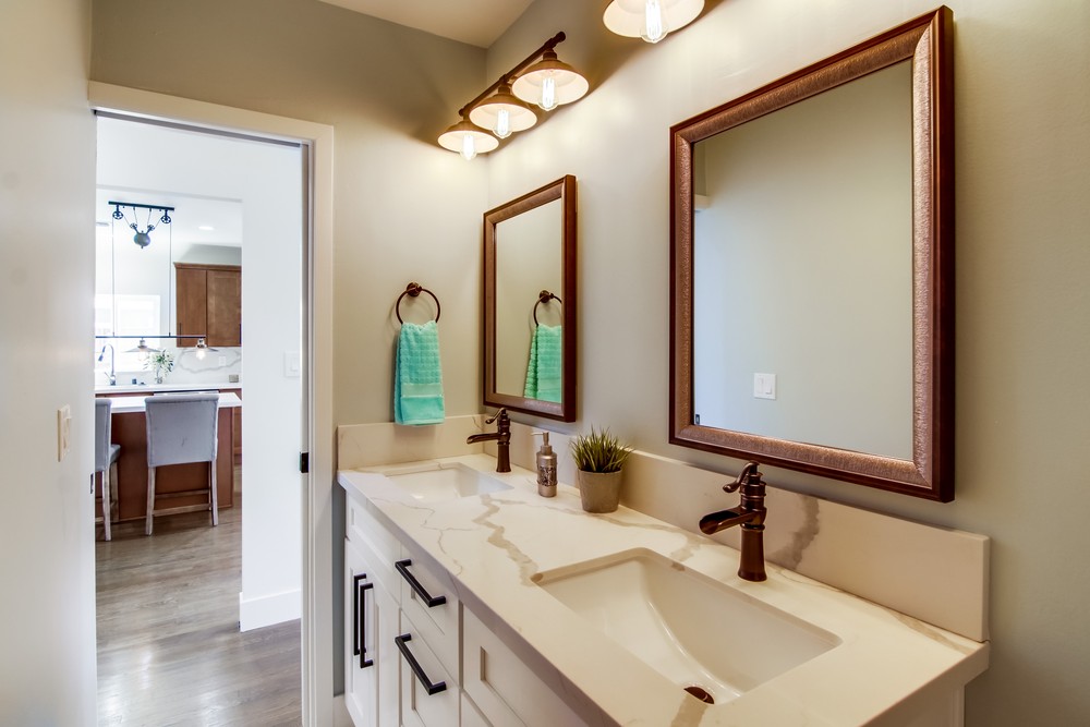 Virtual tour photo 37 of 62 for 2935 Bancroft St