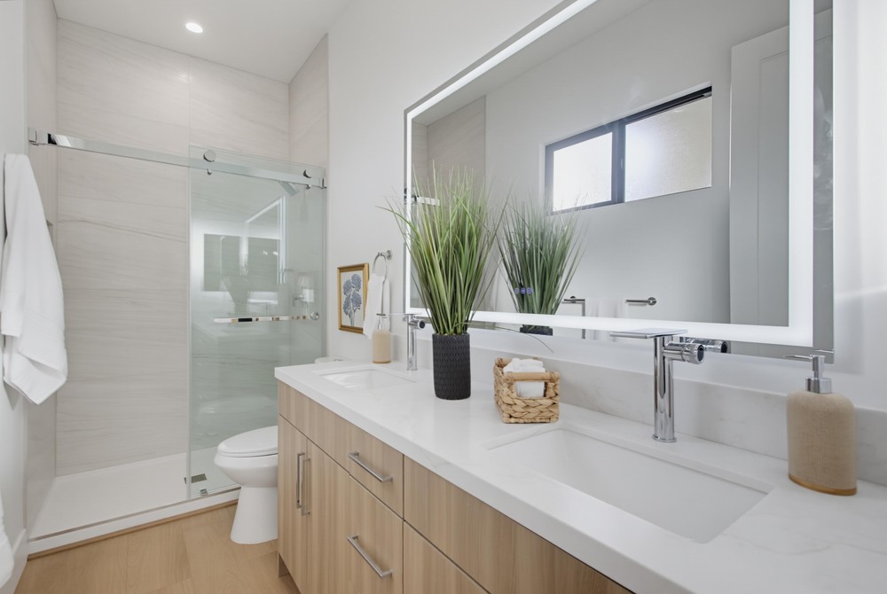 Virtual tour photo 30 of 170 for 2936 Fairfield St