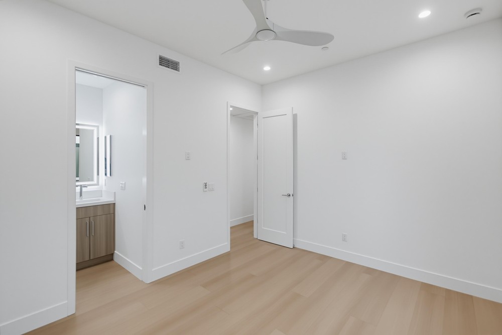 Virtual tour photo 36 of 170 for 2936 Fairfield St