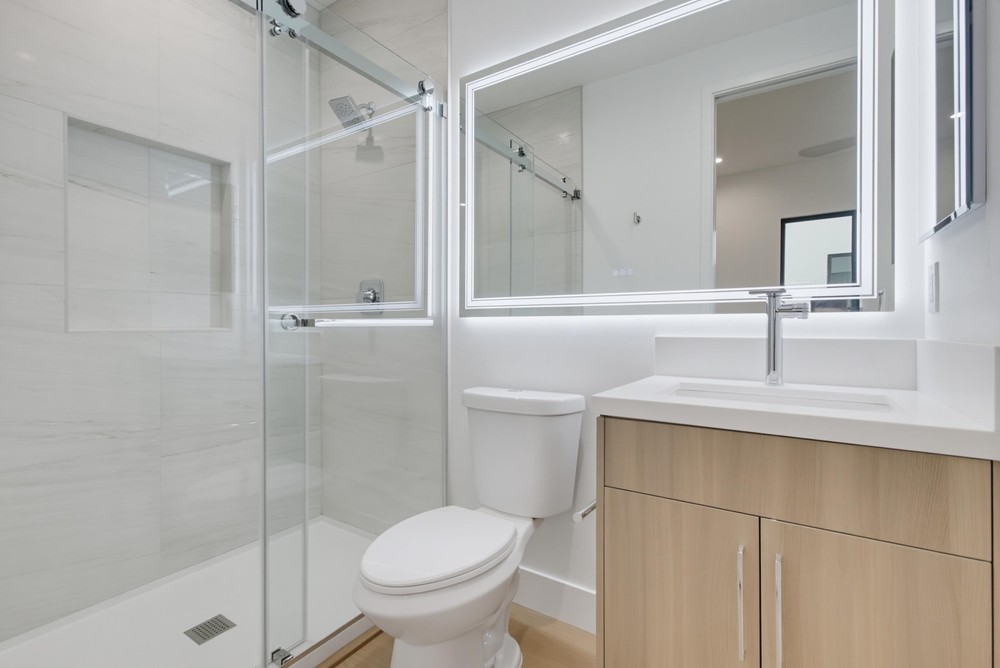 Virtual tour photo 38 of 170 for 2936 Fairfield St