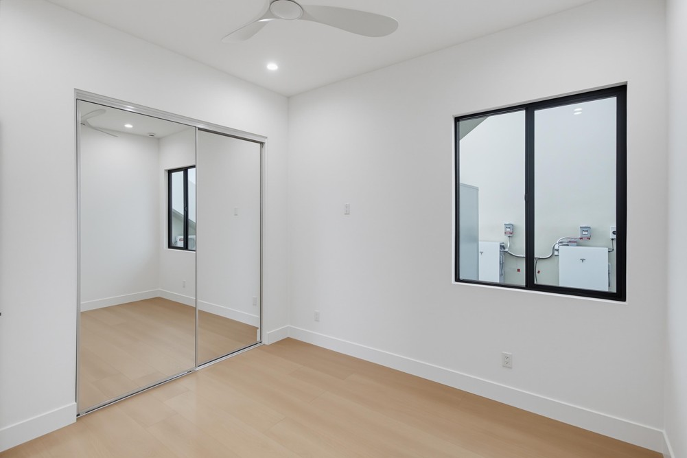 Virtual tour photo 42 of 170 for 2936 Fairfield St